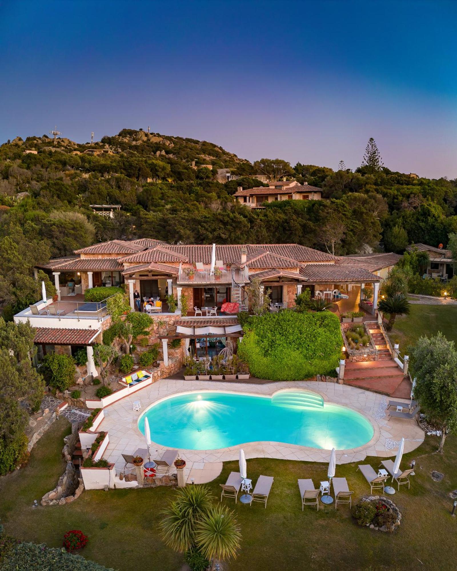 Geco Di Giada Art Suites - Adult Only Porto Rotondo Exterior foto