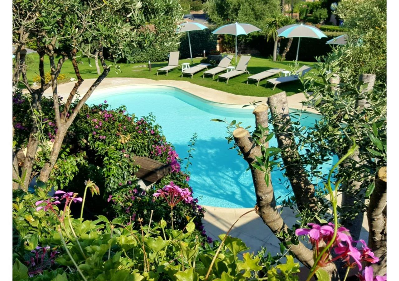 Geco Di Giada Art Suites - Adult Only Porto Rotondo Exterior foto